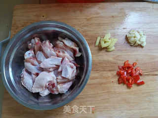 清蒸鸡中翅的做法步骤:2