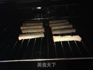 #信任之美# 蒜香吐司条的做法步骤:8