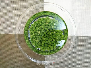 #信任之美#【橄榄菜肉末四季豆拌面】的做法步骤:3