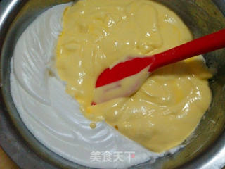 蔓越莓戚风蛋糕的做法步骤:13