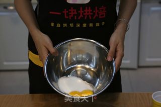 北海道戚风蛋糕的做法步骤:2