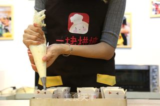 北海道戚风蛋糕的做法步骤:17