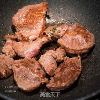 牛魔王的新宠：慢煮牛脸颊肉的做法步骤：4