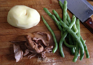 #信任之美#土豆豆角炖五花肉的做法步骤:9