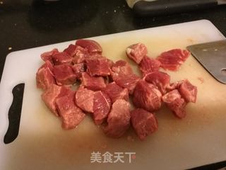 #信任之美# 胡萝卜烧牛肉的做法步骤:2