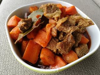 #信任之美# 胡萝卜烧牛肉的做法步骤:11
