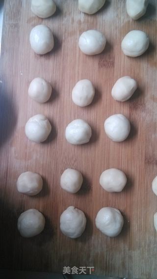 鲜肉蟹壳黄的做法步骤:4