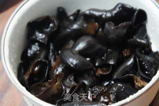 #信任之美#酸辣黑木耳的做法步骤:2