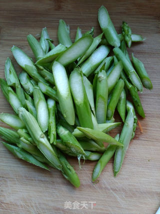 #信任之美#芦笋炒虾仁的做法步骤:2