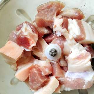 #信任之美#荠菜猪肉蒸包的做法步骤:2