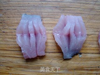 #信任之美#糖醋菊花鱼的做法步骤:2