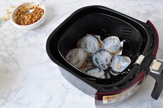 蒜蓉粉丝扇贝的做法步骤:8