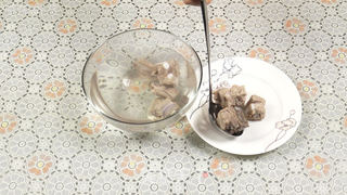 #信任之美#胡萝卜玉米排骨汤的做法步骤:7