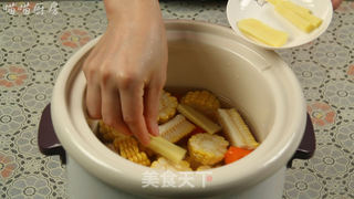 #信任之美#胡萝卜玉米排骨汤的做法步骤:9