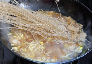 #信任之美#猪肉豆芽炖粉条的做法步骤:9