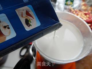 红糖姜奶茶的做法步骤：3