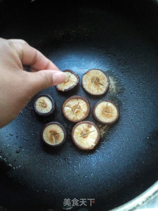 #信任之美#盐煎香菇的做法步骤:5