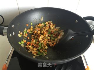 #信任之美#咖喱鸡丁炒饭的做法步骤:6