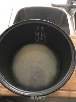 一个人也要好好吃饭之日式牛肉盖饭的做法步骤:2