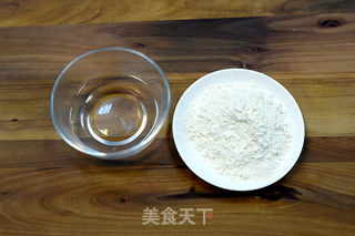蔓越莓软欧面包的食谱做法的做法步骤:2
