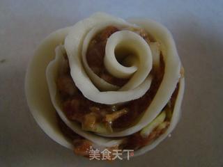 #信任之美#玫瑰花煎饺的做法步骤:11