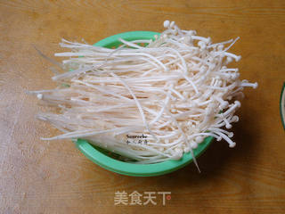 #信任之美#剁椒炒金针菇的做法步骤:3