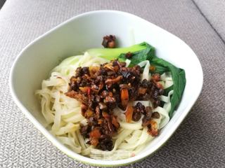 #信任之美# 香菇牛肉炸酱面的做法步骤:11