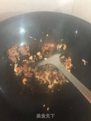 鱼香茄子煲的做法步骤:4