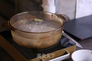 蒜香茄汁鸡翅的做法步骤：1