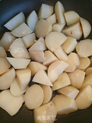 孜然土豆的做法步骤：1