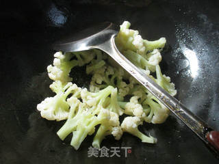 ＃信任之美＃泡菜炒花菜的做法步骤：3