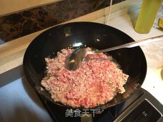炒肉酱(杂酱帽子)的做法步骤:3