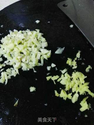 #信任之美#蒜蓉粉丝蒸虾的做法步骤:4