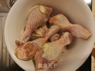 #信任之美# 烤箱版孜然烤鸡腿的做法步骤：2