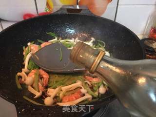 #信任之美#青萝卜丝炖虾的做法步骤:12