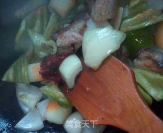 【桃李厨艺】干锅土豆片-土豆这样做比干炒土豆丝好吃一百倍的做法步骤:6
