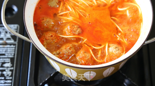 红果家菜谱之肉丸茄汁面的做法步骤:10