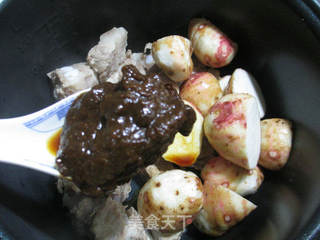 ＃信任之美＃豆结香芋焖排骨 的做法步骤：5