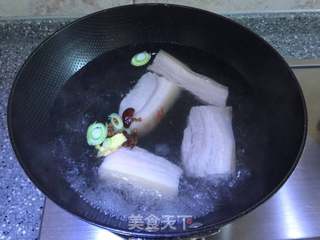 回锅肉的做法步骤:2