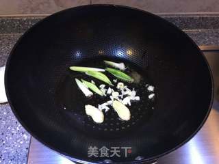 回锅肉的做法步骤:4