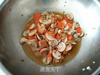#信任之美#【口蘑胡萝卜炒肉】的做法步骤:8