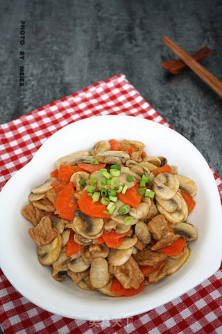 #信任之美#【口蘑胡萝卜炒肉】的做法步骤:10