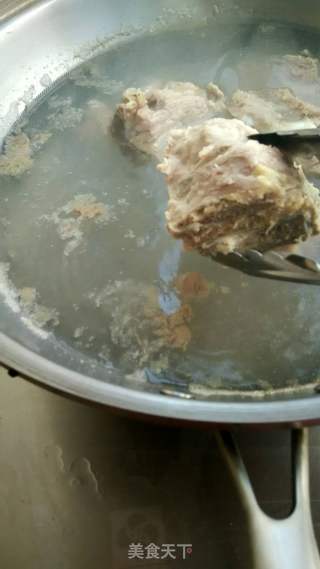 #信任之美#葱烧土豆排骨的做法步骤:2