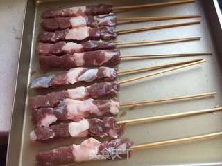 #信任之美#烤羊肉串的做法步骤:2