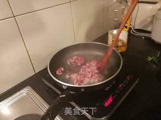 #信任之美# 快手家常菜-芹菜炒牛肉丝的做法步骤:4