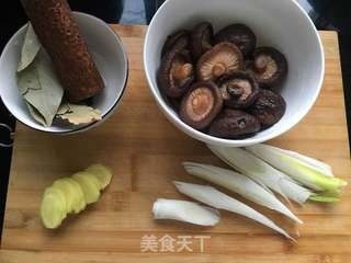 #信任之美#香菇鸡汤的做法步骤:2