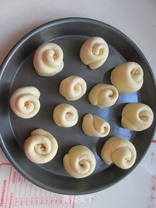 #信任之美#花生玫瑰花面包的做法步骤：10