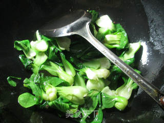 ＃信任之美＃青菜牛柳炒乌冬面 的做法步骤：4