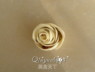 #信任之美#浪漫玫瑰花煎饺的做法步骤:6