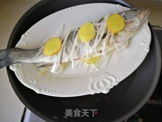 #信任之美#清蒸海鲈鱼的做法步骤:6